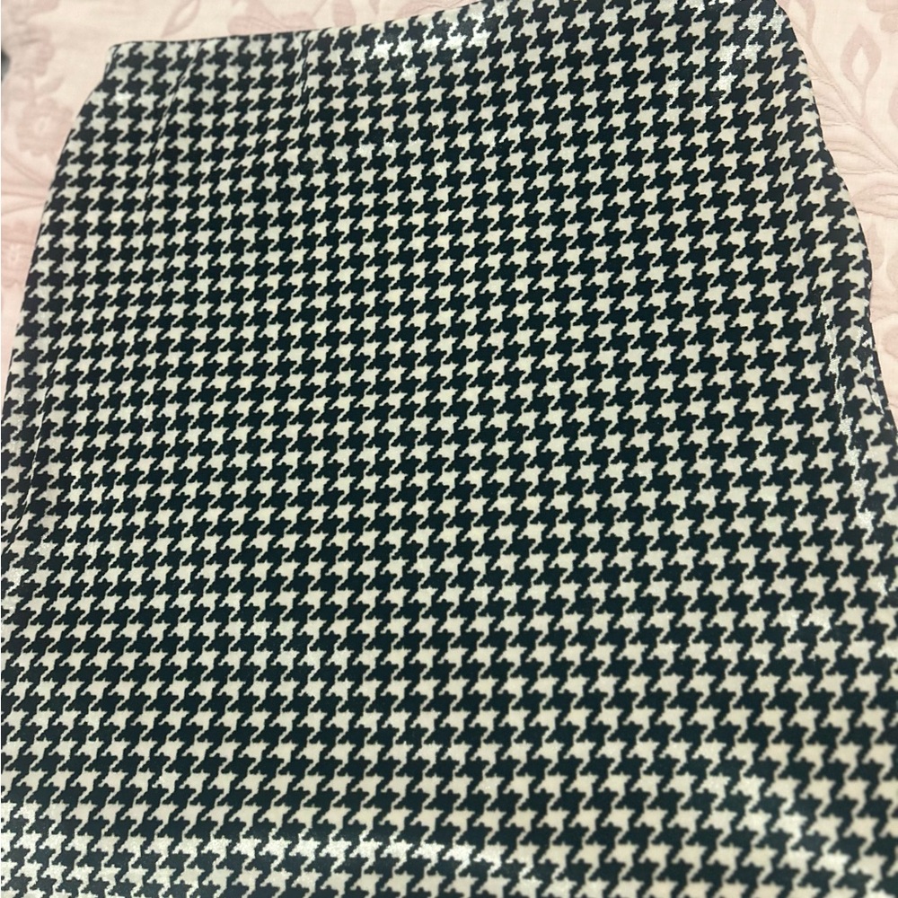 Naked Wardrobe Black and White Mini Skirt XL NWT - Picture 3 of 5